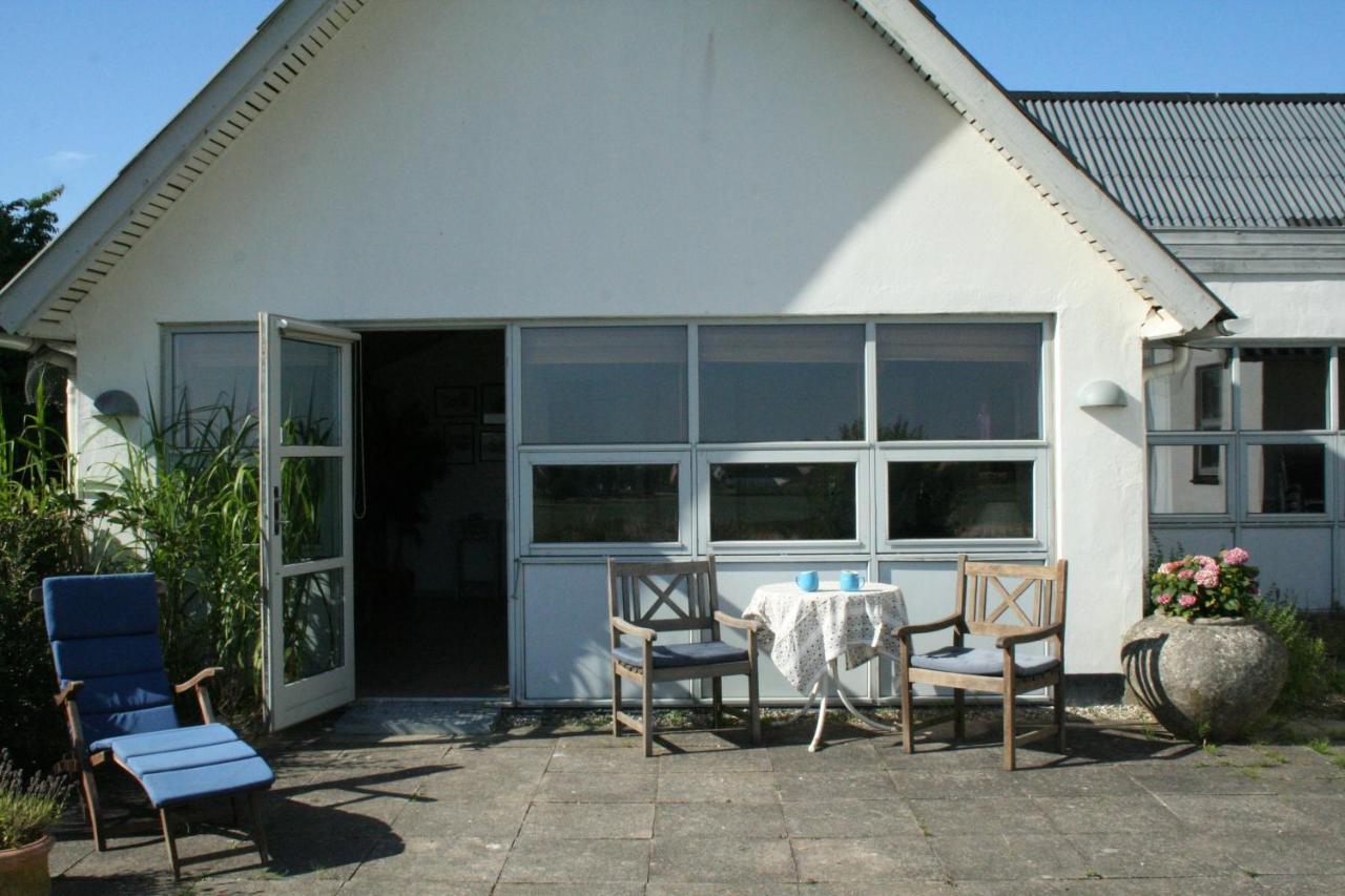 Rolso Retreat - The Apartment Knebel Екстериор снимка